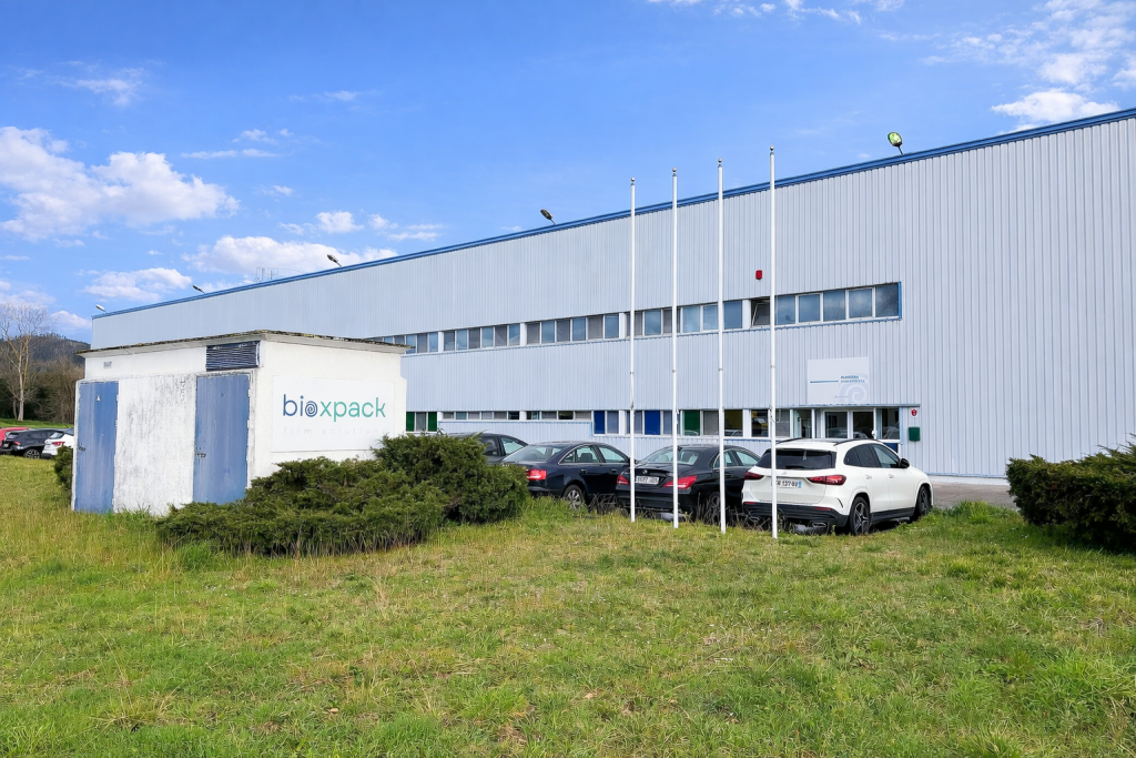 BIOXPACK factory for BOPP and BOPE monomaterial films